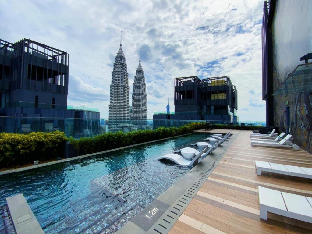 Star Holiday Sky Pool Klcc Kuala Lumpur Exterior foto