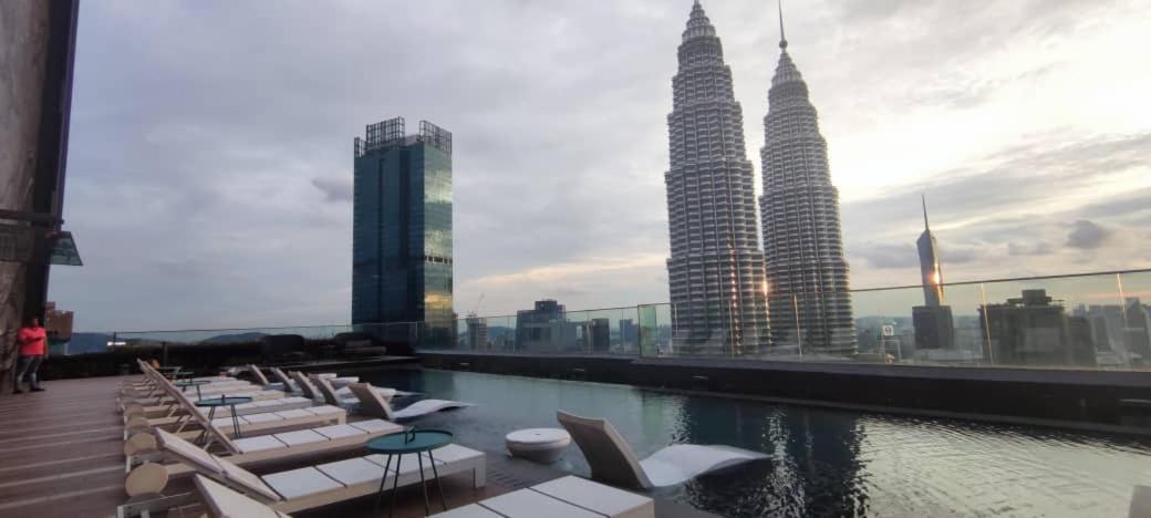 Star Holiday Sky Pool Klcc Kuala Lumpur Exterior foto